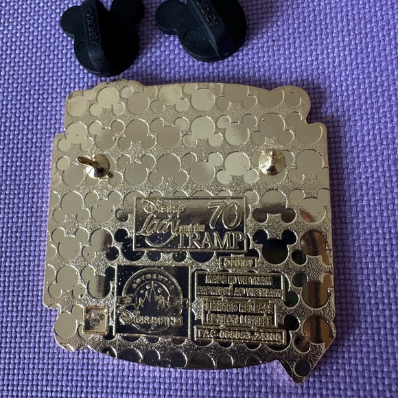 Disney Lady and the Tramp 70th Anniversary Pin - Picture 2 of 2